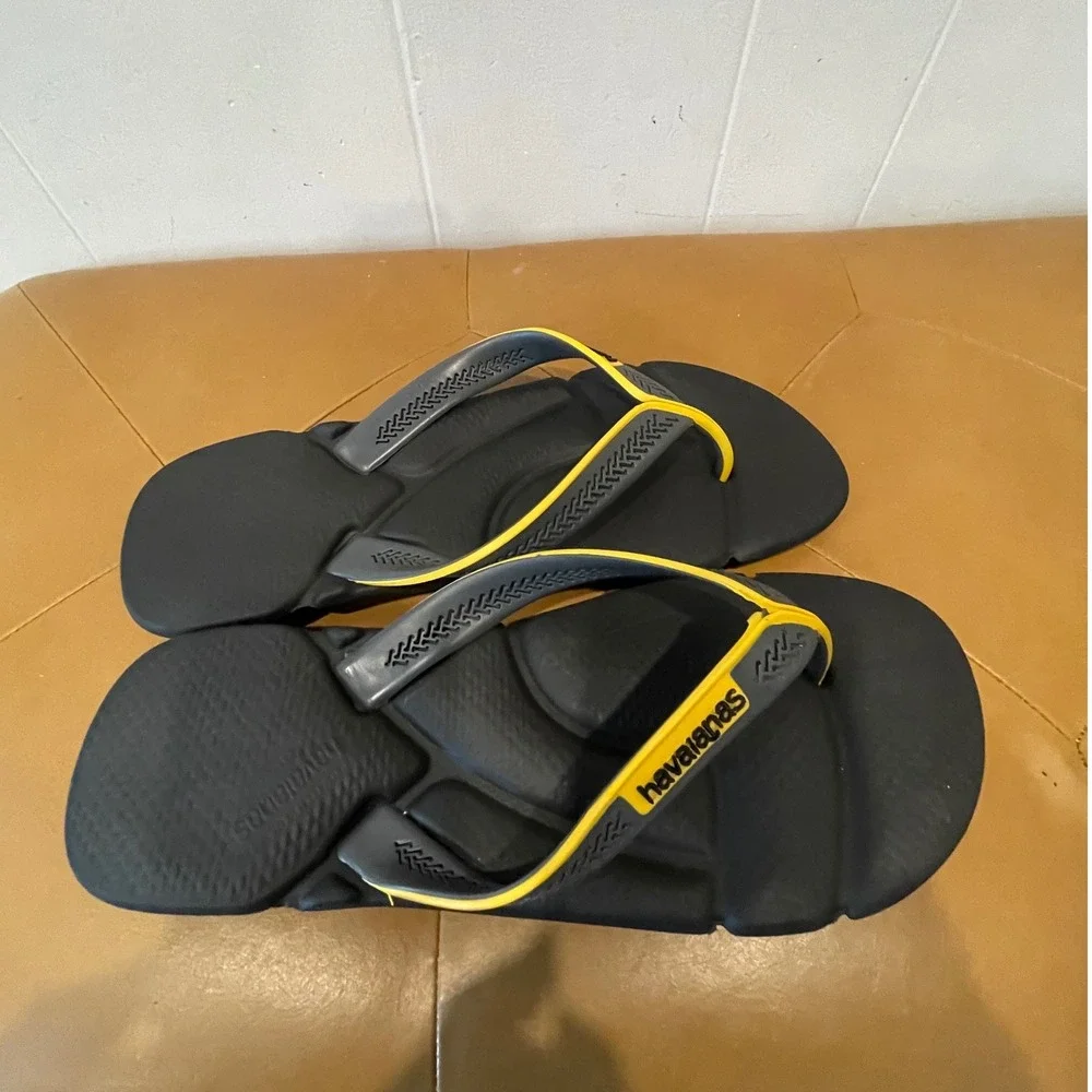 Havaianas Flip Flops Sandals Comfort Cushioned Slides Black Yellow Mens 7.5/8.5